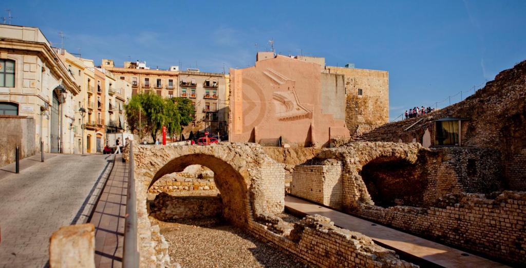 Placa De La Font Tarragona Bagian luar foto